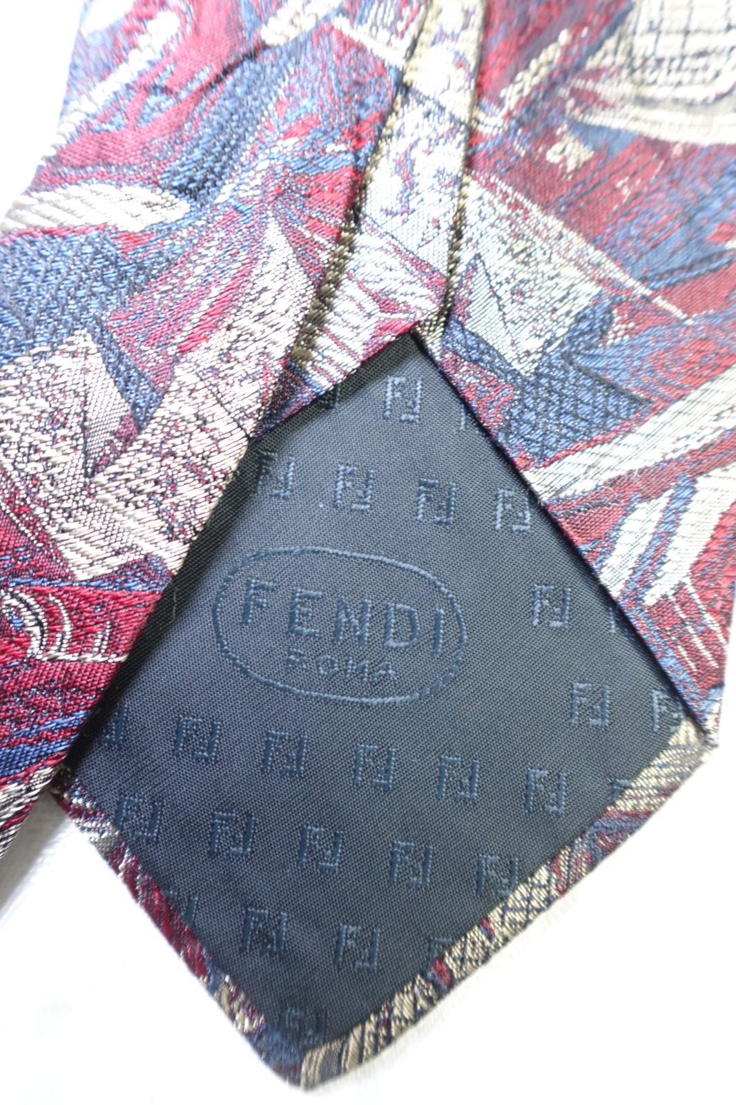 Fendi Roma 100% Silk Tie Cravatta Necktie Made In Italy Vintage Classic thumbnail 6