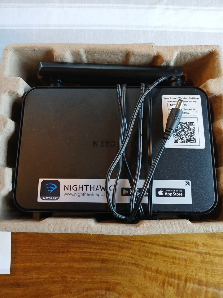 Netgear AC750 Dual Band Wifi Router Model R6020 In Box - Image 4 of 4