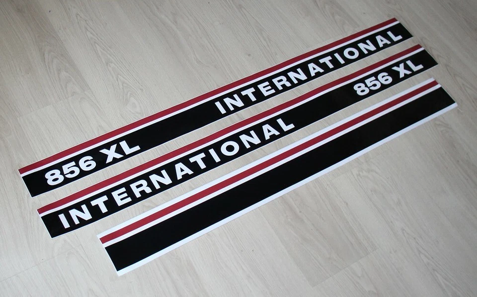 IHC Aufkleber international 856XL Logo Emblem Sticker Label lang