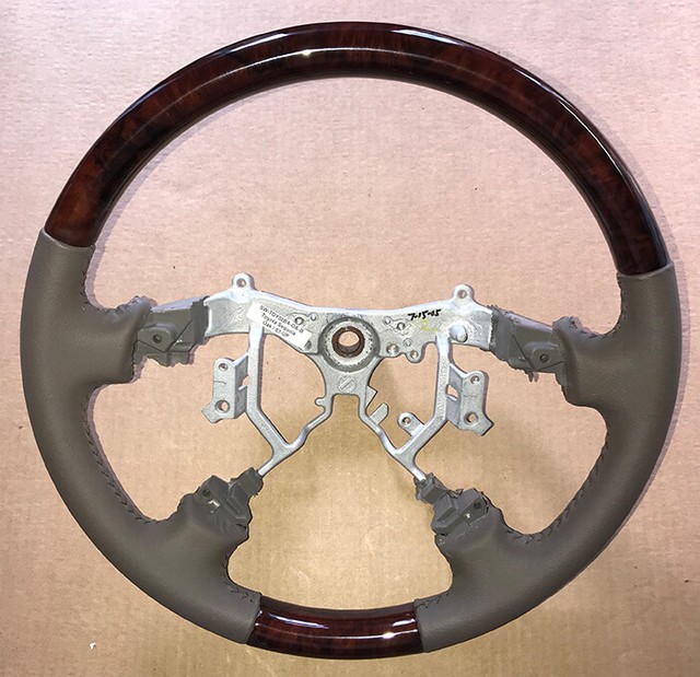 Toyota Sequoia Genuine Burlwood Steering Wheel w/Oak (Dark Brown