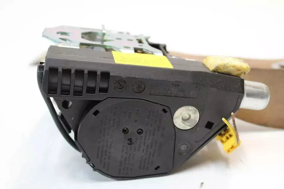 07-13 Mercedes W221 S450 S63 AMG Cinturón de seguridad trasero derecho retractor beige OEM Foto 4 de 4