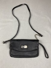 Nine West Women's Black Shoulder Purse/Wristlet Lining 4 Inside Pockets