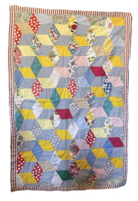 Vintage QUILT TUMBLING BLOCKS Scrap 41''x28'' Crazy Baby Blanket