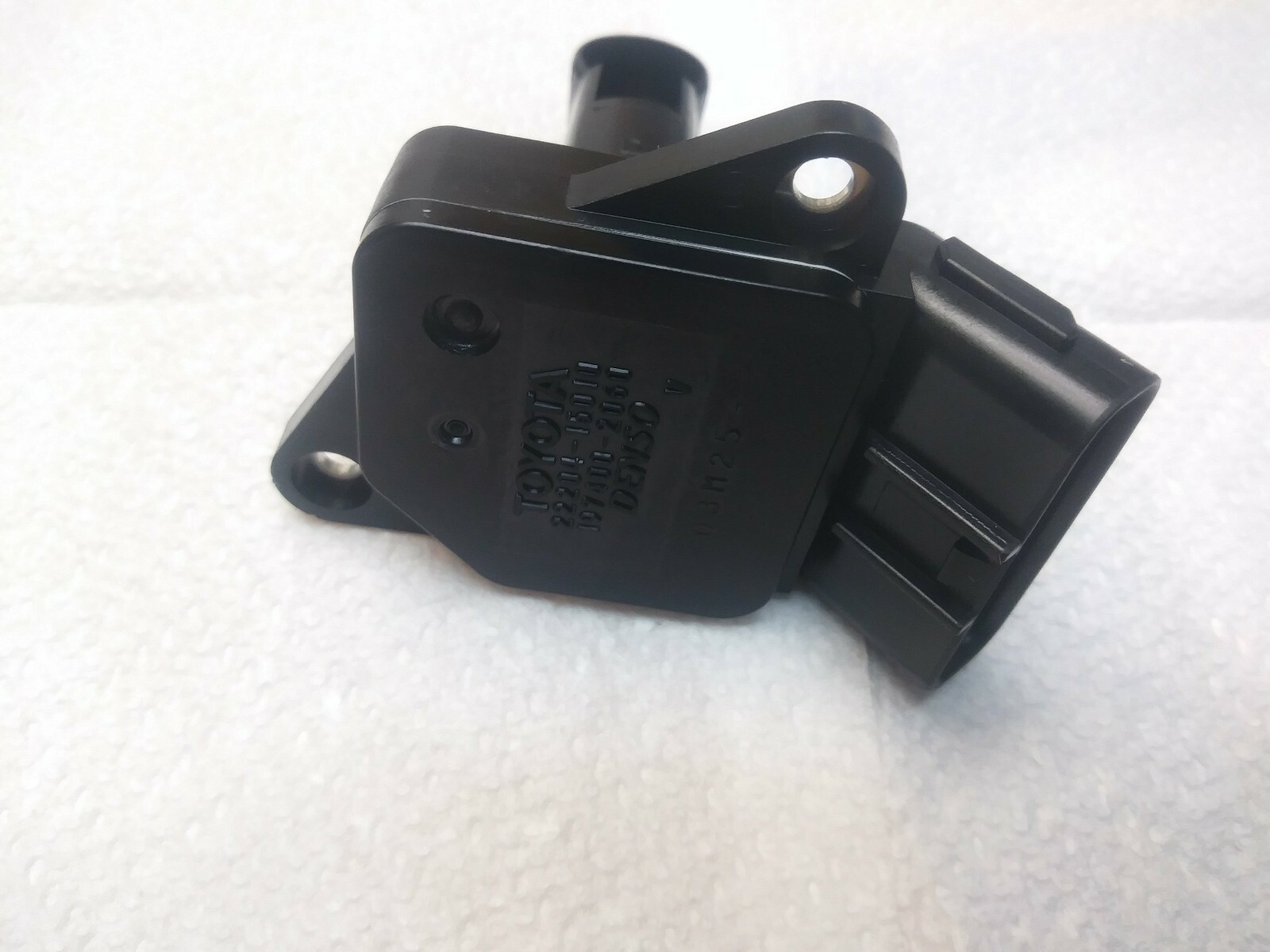 Denso 1976070 Mass Air Flow Sensor for AF10137 2220415010 222040D010