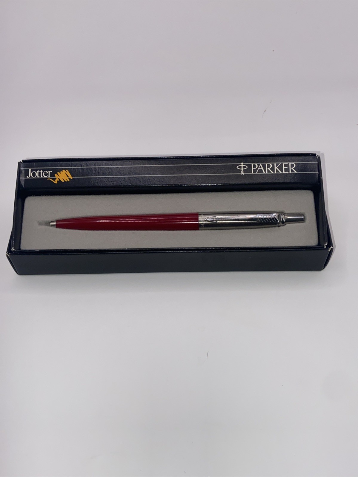Vintage Parker Jotter Burgundy Ballpoint Pen 78032 w Box Plus 2 Refills