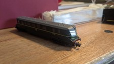 Graham Farish 371-628 GWR Railcar W22W in BR Brunswick green