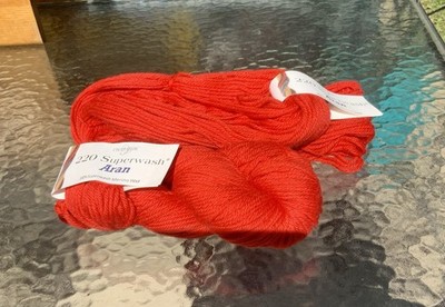Cascade 220 Superwash RED #508 Yarn 100% Merino Wool 150m Yds