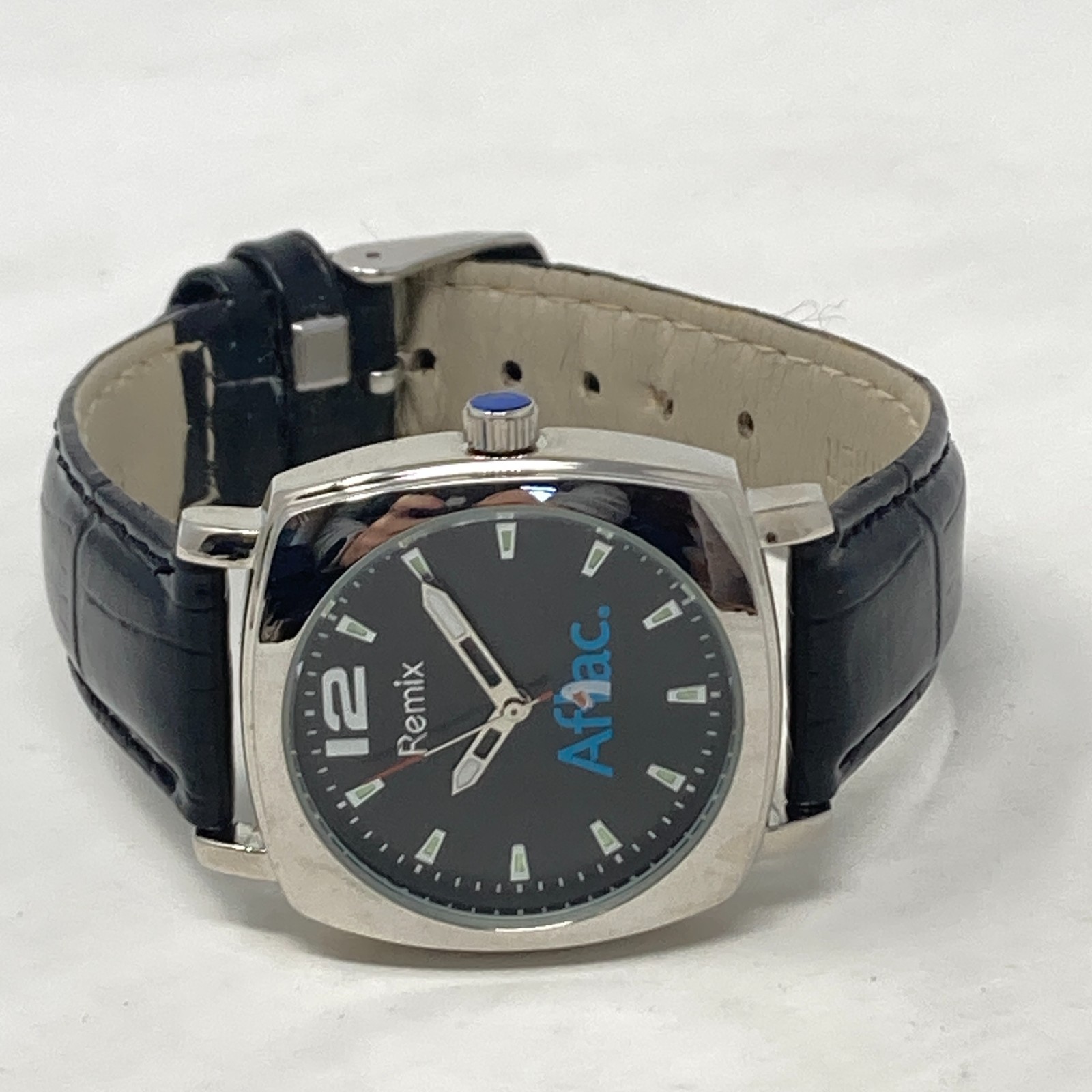 Aflac Duck Watch Men 32mm Silver Tone Black BandLeather Remix New Battery 8"