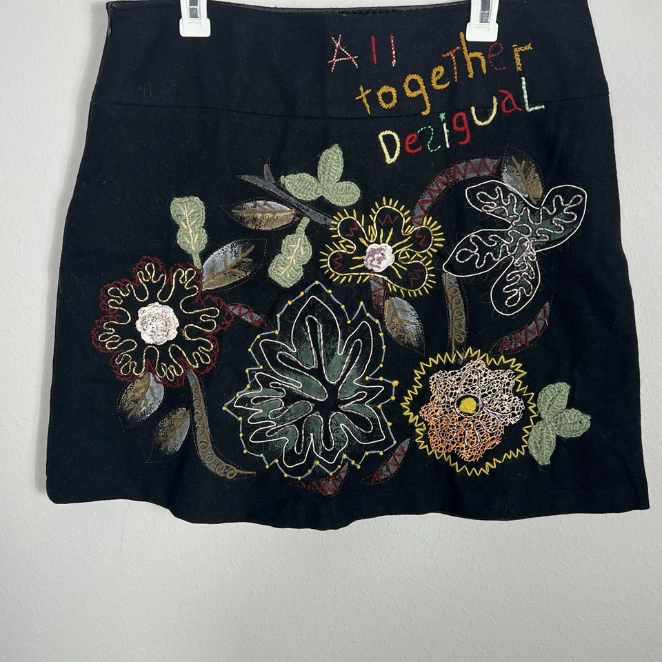 Falda Para Mujer Desigual Floral Bordada Tejida Estampada Negra Lana Talla 42 Foto 2 de 4