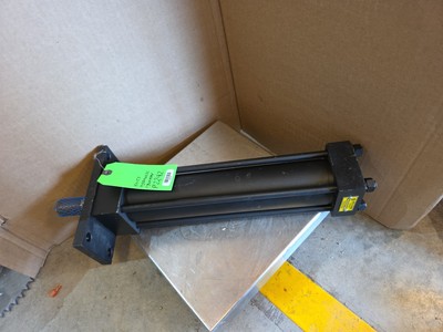 Yates P2242 Hydraulic Cyllender Bore 2.5 In, Stroke 11.8 In