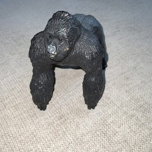 Vanishing Wild ”MOUNTAIN GORILLA MALE”  Retired VTG 1990 Safari LTD