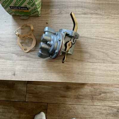 Land Rover 2.3 Diesel 1963/85 Kraftstoffpumpe Nos
