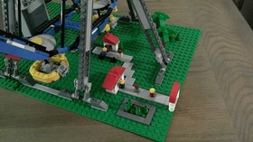 LEGO CREATOR: Ferris Wheel (4957) 100% Complete w Minifigures & Instructions