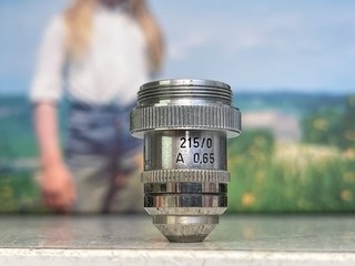 LEITZ WETLAR C Oil W 25:1 P 215/0 A 0.65 MICROSCOPE OBJECTIVE Lens