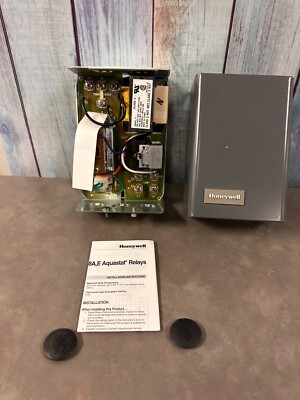 HONEYWELL L8148E1299 AQUASTAT RELAY 50VA HOT WATER BOILER Relay. L39-953.