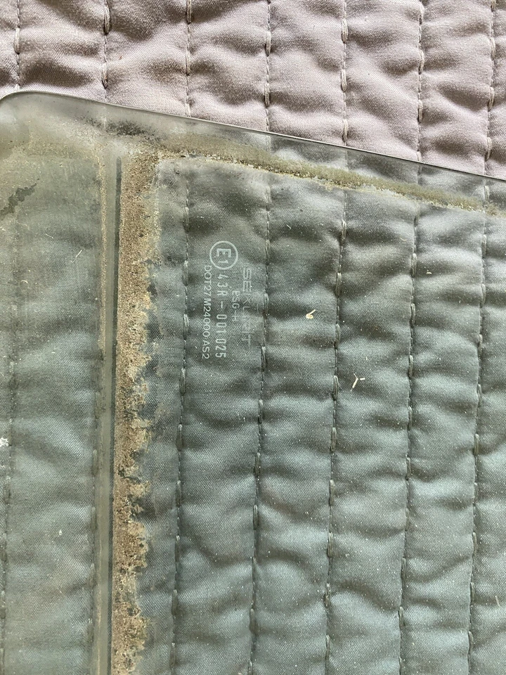 84-91 BMW 3 Series E30 Passenger Rear R Door Window Sedan 318i 325i 325ix #780E - Image 3 of 4