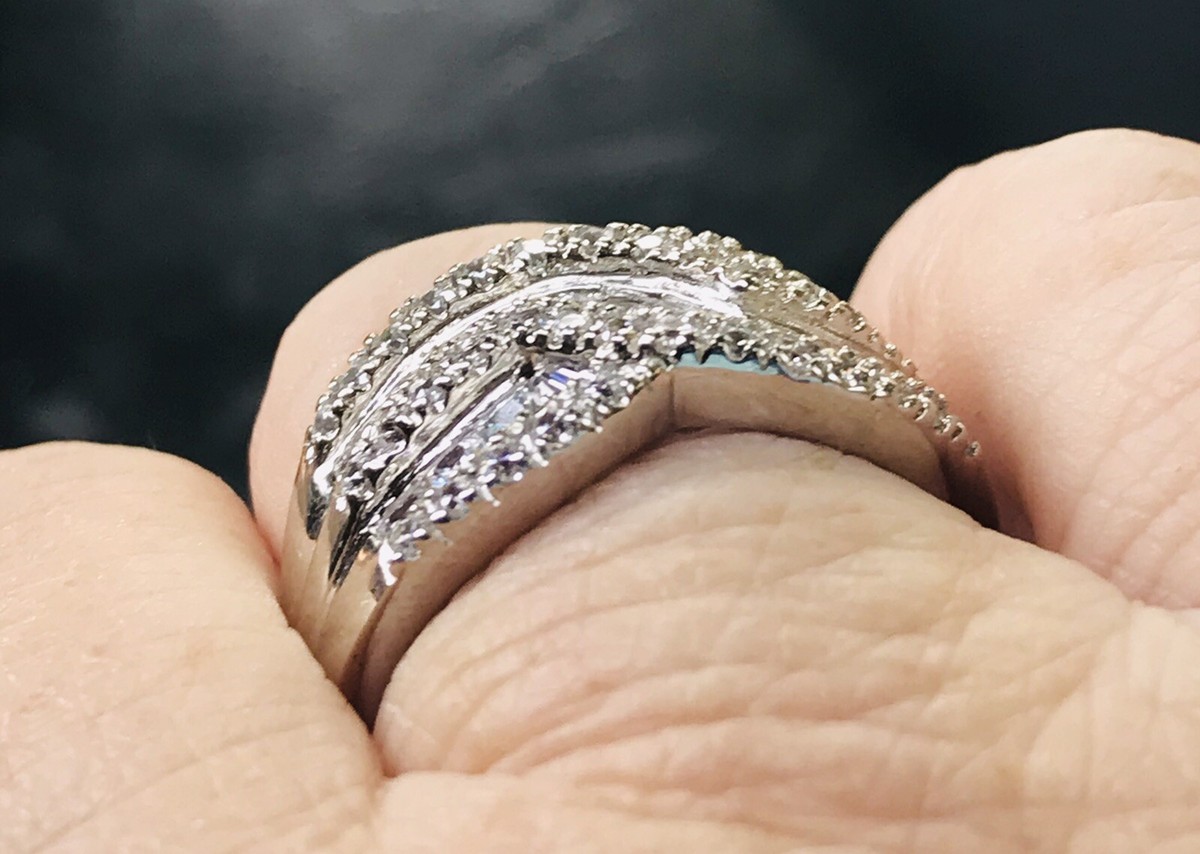 DBJ Cubic Zirconia Stone Glittering Band Sterling Silver 925 Ring