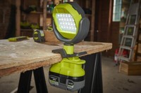 Ryobi One+ 18V Akku Led Leuchte Klemmleuchte RLCL18-0 / Bis 800 Lumen
