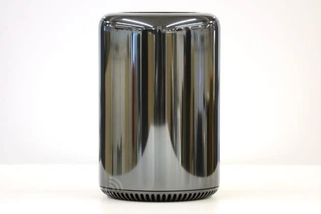 Apple Mac Pro 3.5GHz Quad Core 64GB RAM 2TB SSD AMD FirePro D300 3GB Very Good - Image 3 of 4