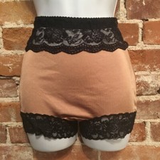 Rhonda Shear Nude  Black Lace Trim Pin-Up Retro Style Panty Panties New