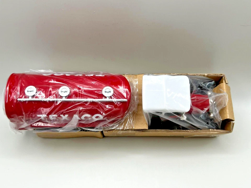 Vintage RC2 1918 Ford Runabout with Tanker Trailer "Texaco" Bank Mfg 2004 w/COA! - Image 3 of 4