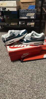 DS AirMax 1  Dark Teal  In A Men s Size 8.5 With Damaged OG Box
