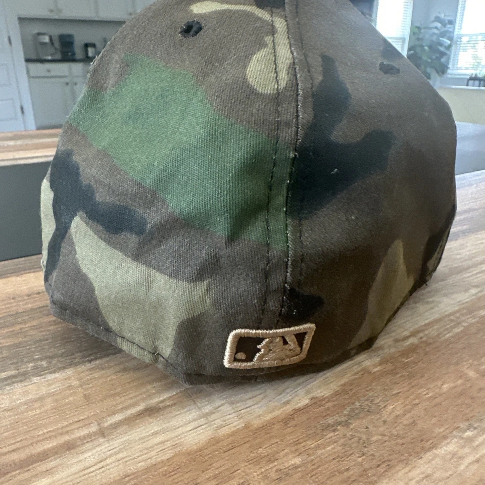 Gorra New Era 59fifty Hombres Mujeres Piratas de Pittsburgh Camuflaje Alternativo Verde Sombrero Foto 3 de 4