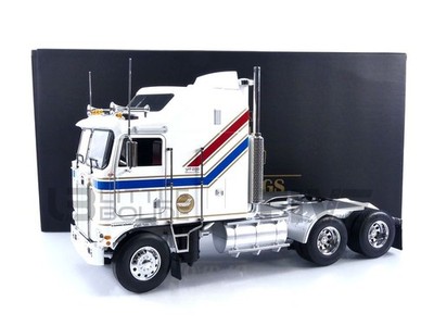 ROAD KINGS 1/18 - KENWORTH K100 AERODYNE - 1976 RK180145W