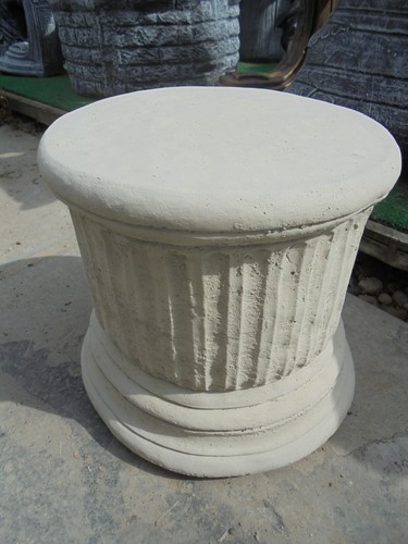 Round Plinth Concrete garden ornament - Picture 14 of 14