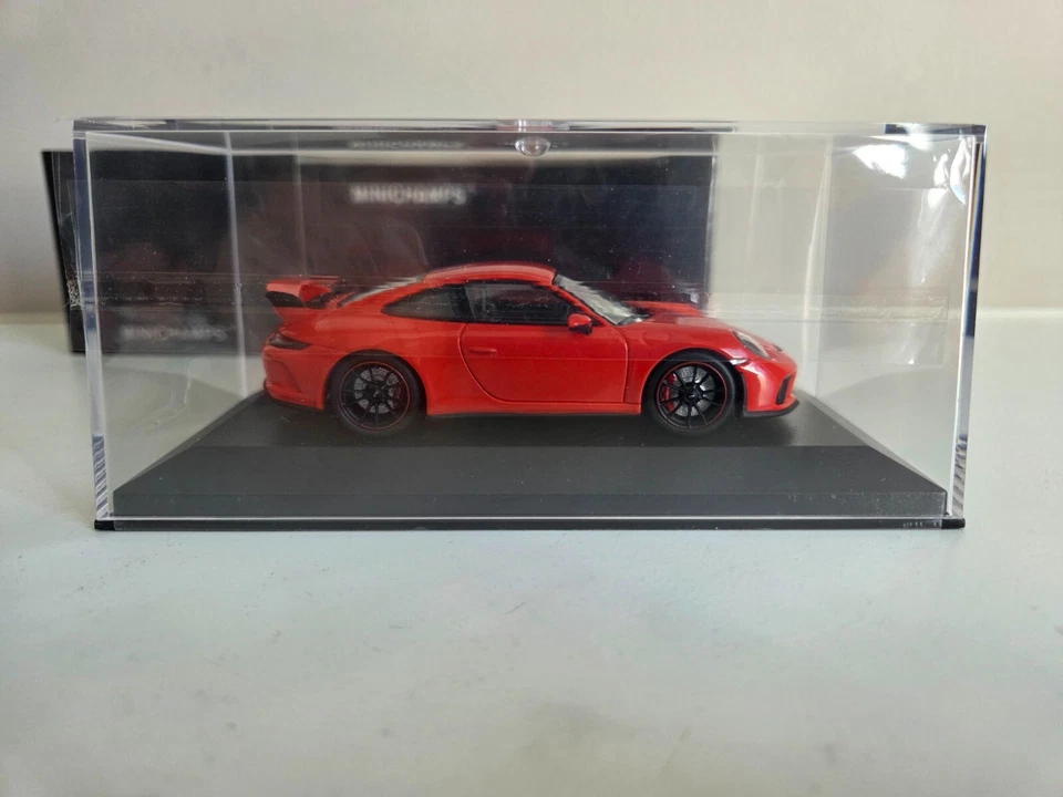 Minichamps 1/43 Porsche 911 GT3 - Lava Orange - 2016 - 410066024 - Immagine 4 di 4