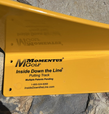 MOMENTUS Inside Down The Line Putting Track Putting Trainer
