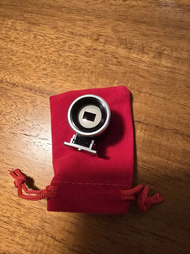 EXCELLENT Canon 100mm Viewfinder with Pouch.  Parralax-correcting feature. - Image 2 of 4