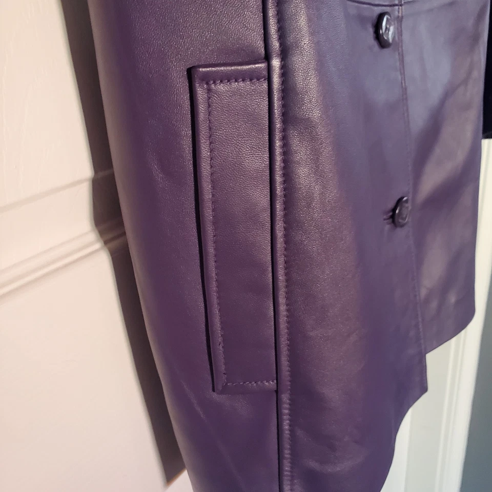 Abrigo chaqueta de cuero para mujer Avenue púrpura con botones talla 14/16 con bolsillos Foto 3 de 4