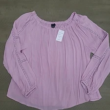 Sanctuary Off Shoulder Flowy Lace Accent Long Sleeve Lavendar Blouse Size M NWT