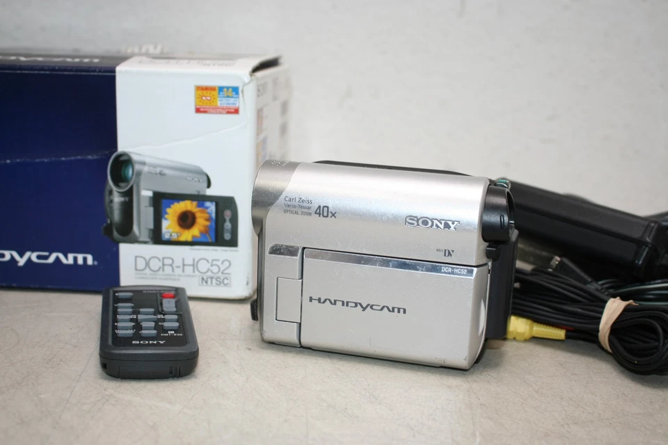 Sony DCR-HC52 Handycam MiniDV Camcorder- TESTED - Image 2 of 4