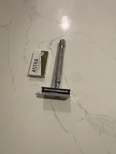 merkur safety razor w/ extra blades