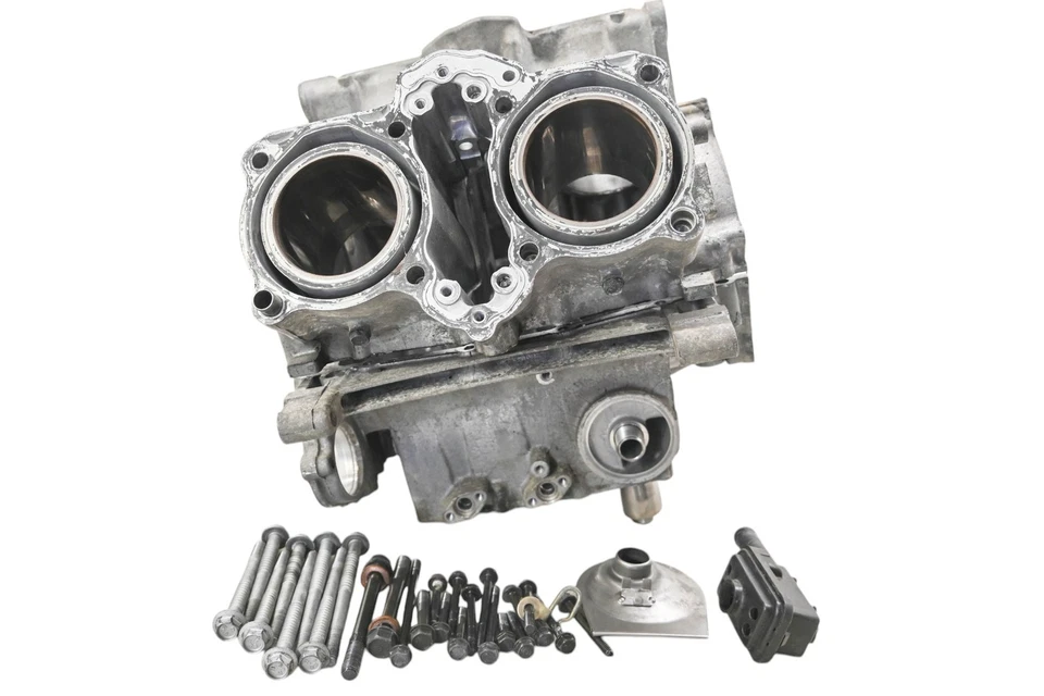 Estuche de cárter central 91 Honda Interceptor 750 VFR750F Foto 4 de 4