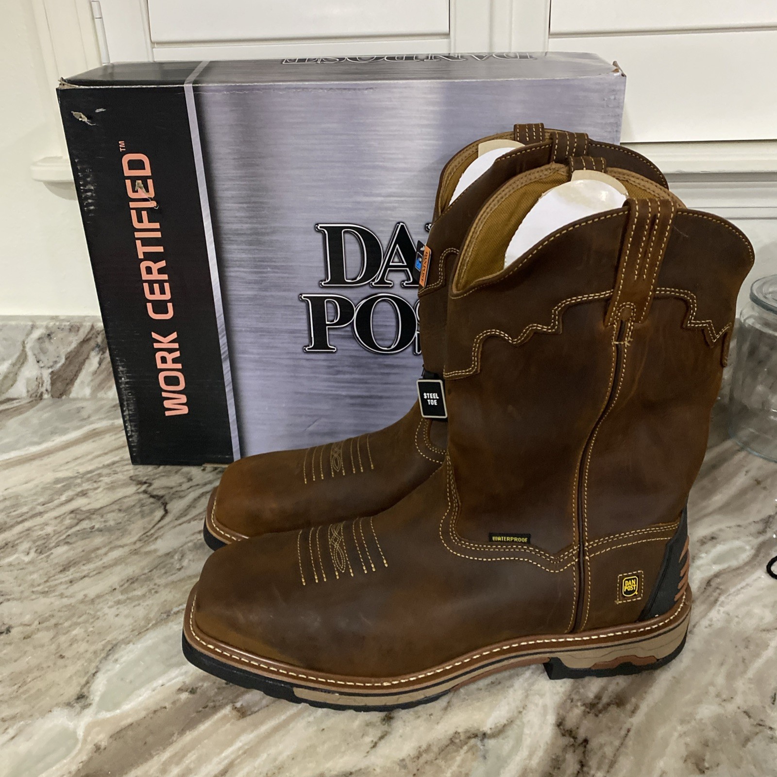 's Sz 17 D Saddle Tan Dp69482