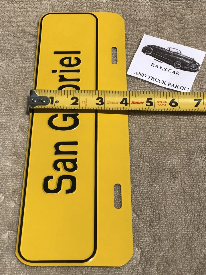 ¡NUEVO ADORNO DE MATRÍCULA UNIVERSAL SAN GABRIEL! Foto 3 de 4