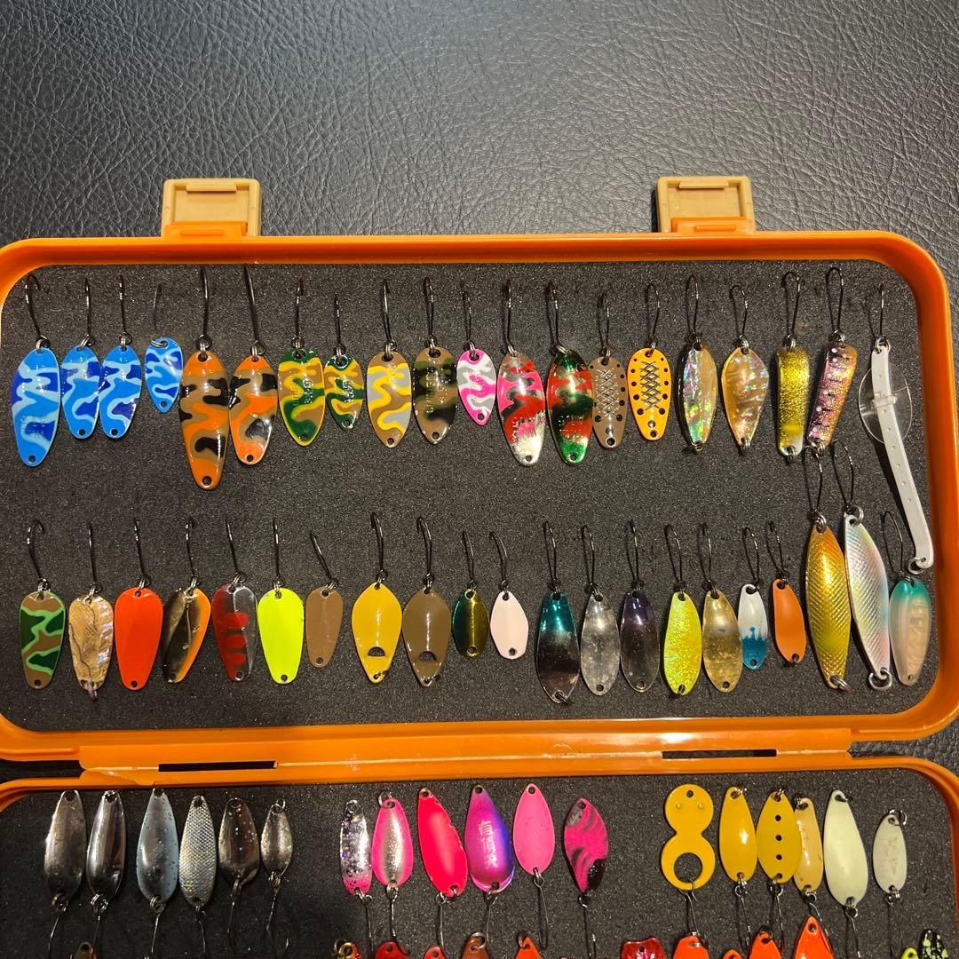98 trout spoons with case - Image 3