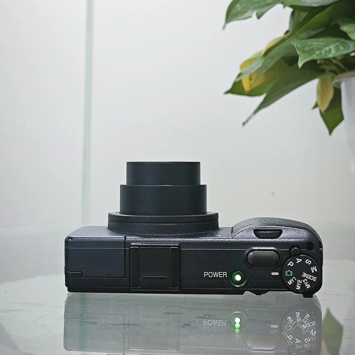 RICOH GR DIGITAL III (CCDセンサー搭載 名機) レトロな描写が楽しめるCCDセンサーを搭載した大人気のGR｜RICOH GR