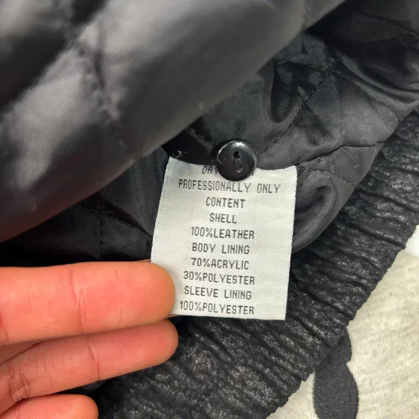 Ameri Mode Black Leather Biker Jacket, Size L - image 1