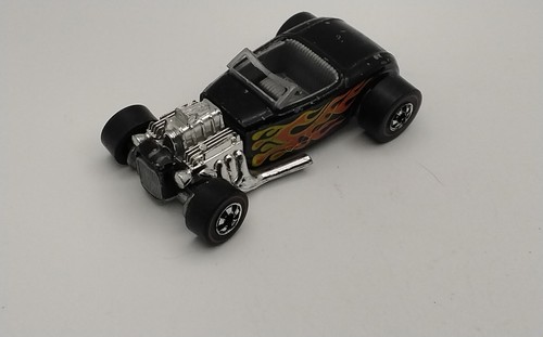 Hot Wheels Blackwall 1977 Street Rodder Black T-Bucket w/ Flames Hot Rod