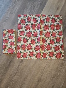 Longaberger Geranium Fabric Napkins Set of [2] Grandma Bonnie 19.5"