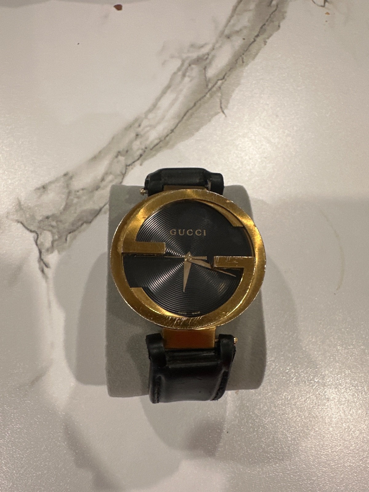 gucci interlocking g - image 1