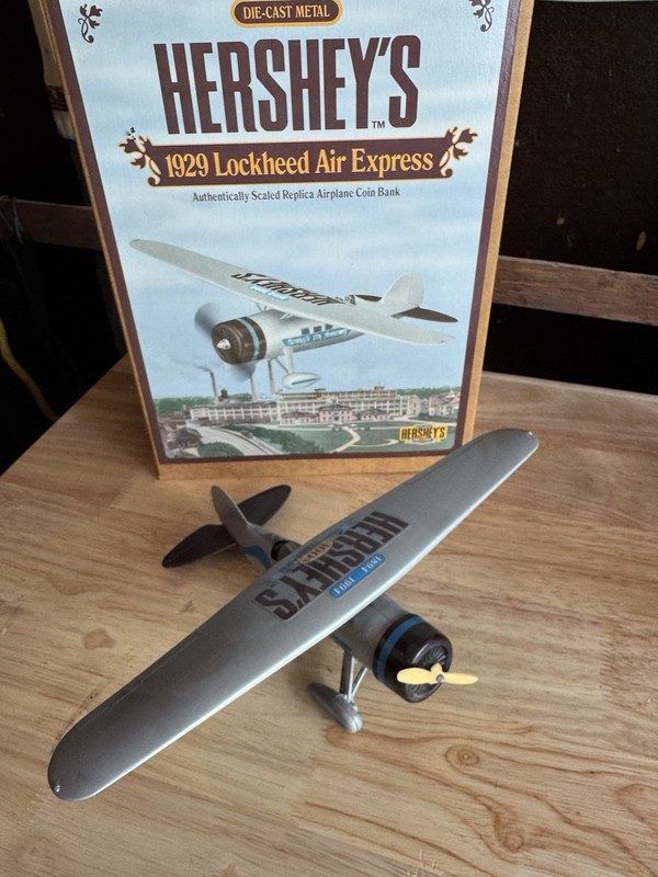 Ertl Hershey’s Lockheed Air Express 1929 1:25 Diecast Coin Bank B311