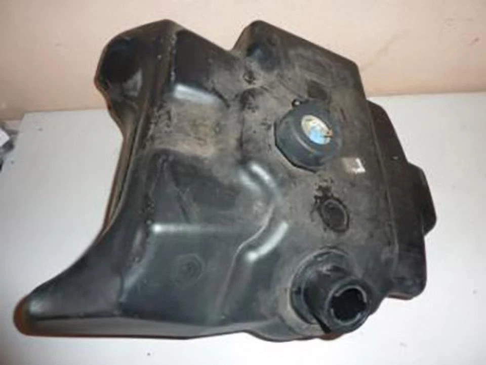 Réservoir à carburant origine pour scooter Yamaha 125 Majesty 2005 5NR-F4110-00 - Photo 1/1
