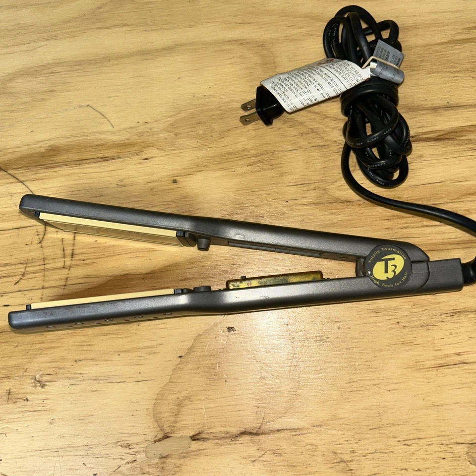 T3 Tourmaline Wet Dry Professional Ionic 1.75” Ceramic Styling Flat Iron 83922 - Image 3 of 4