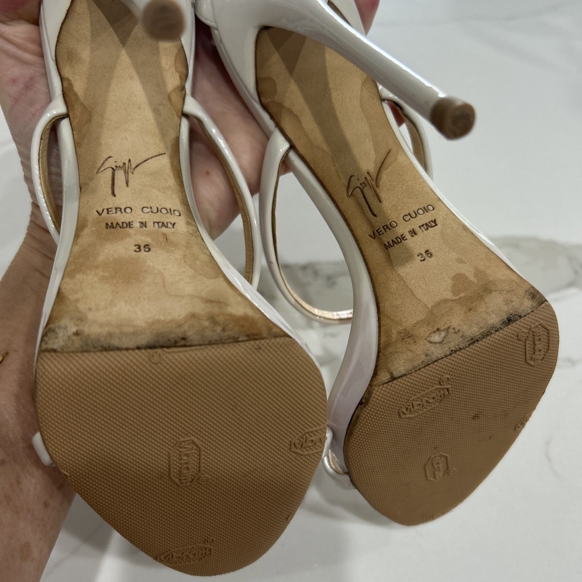 Giuseppe Zanotti サンダル 36 GIUSEPPE ZANOTTI Shirley mirrored slides | THE OUTNET