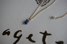 agete Nude Setting Blue Sapphire Necklace K10